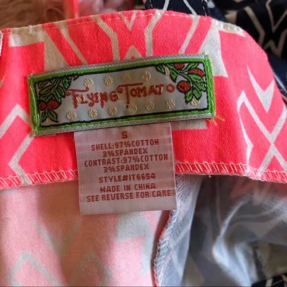 Flying Tomato Crop Top, size S - Picture 4 of 8